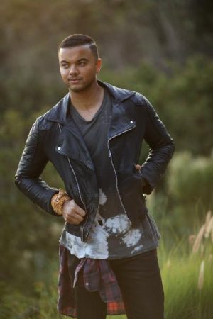 Star to announce winners