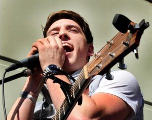 Taylor wows the crowds