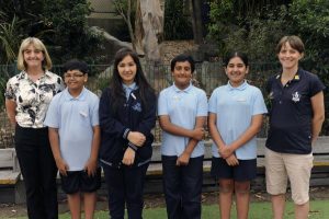 Visitor pitches in for leaders