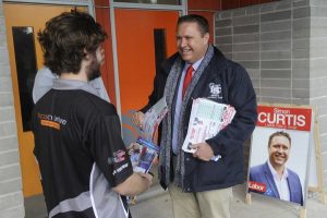 Wood’s hold firms on La Trobe