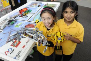 Lego robot heroes