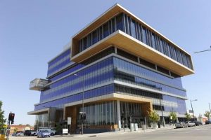 Staff at risk over hostage