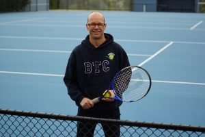 Take a free shot at tennis