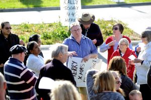 ‘Winners’ on all sides of roundabout