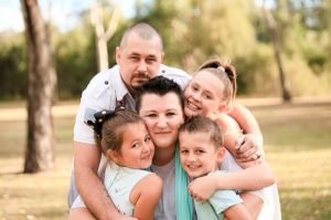 Community backs Kelly