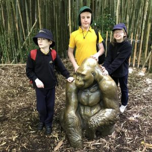 Blind students’ zoo adventure
