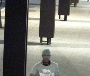Police release CCTV following robbery