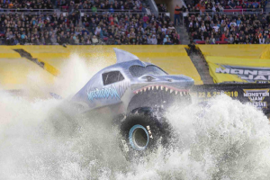 Monster truck revs up for Narre Warren