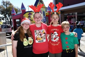 Santa comes to Lynbrook market