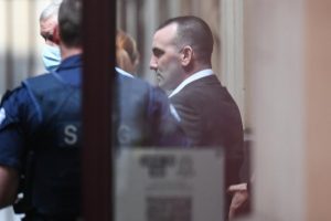 Dying cop described two offenders