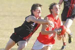 Redbacks draw after momentum swing