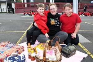 Hampton Park Primary School celebrates mums