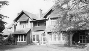 Seniors invited to manor house tour