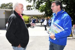 Akoonah Park pulls early voters