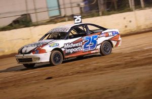 Sunday is fun day at Drouin Speedway