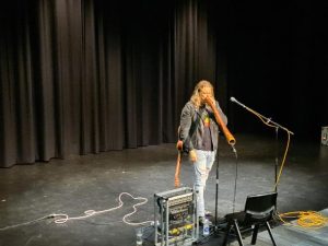 Globally renowned musician inspires students