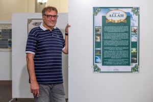 Hallam mosque opens doors
