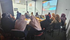 Citizenship classes open for refugees and migrants
