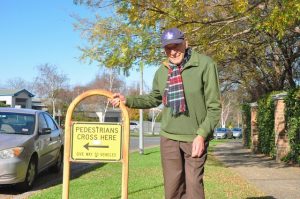 Lack of a pedestrian crossing for the elderly raises alarm
