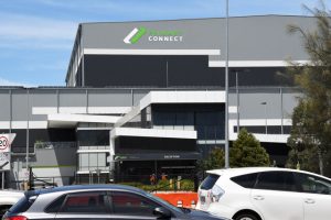 Woolies moves to break Dandy Sth picket line