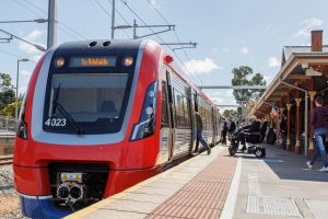 Train disruptions and delays on Pakenham and Cranbourne lines