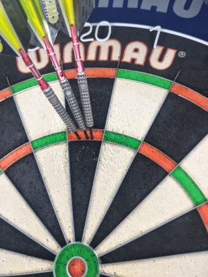 Tungsten titans set to clash in blockbuster fight for top spot