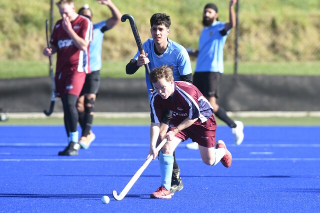 Cannons remain on top with big victory