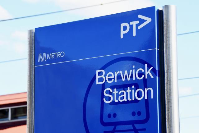 Pakenham Line resumes
