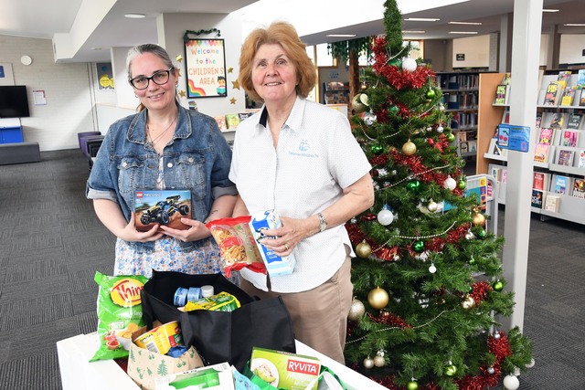 Connected Libraries Delivering Joy to support local Casey residents in need