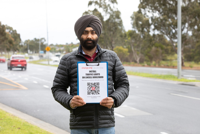 Only road out, no traffic lights: residents call for change